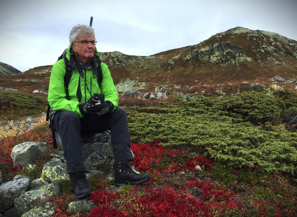 Bilde av Friluftsmannen og trevareveteranen Tor Bratengen (72) slutter denne sommeren av etter nærmere 50 års fartstid i norsk trevarebransje. I 2009 ble han tildelt Norske Trevarers hederstegn for sitt glødende engasjement for trevarebransjen.